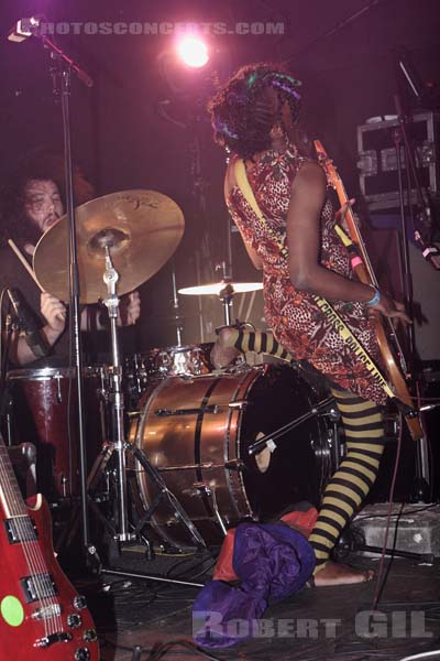 NOISETTES - 2006-04-03 - PARIS - Nouveau Casino - 